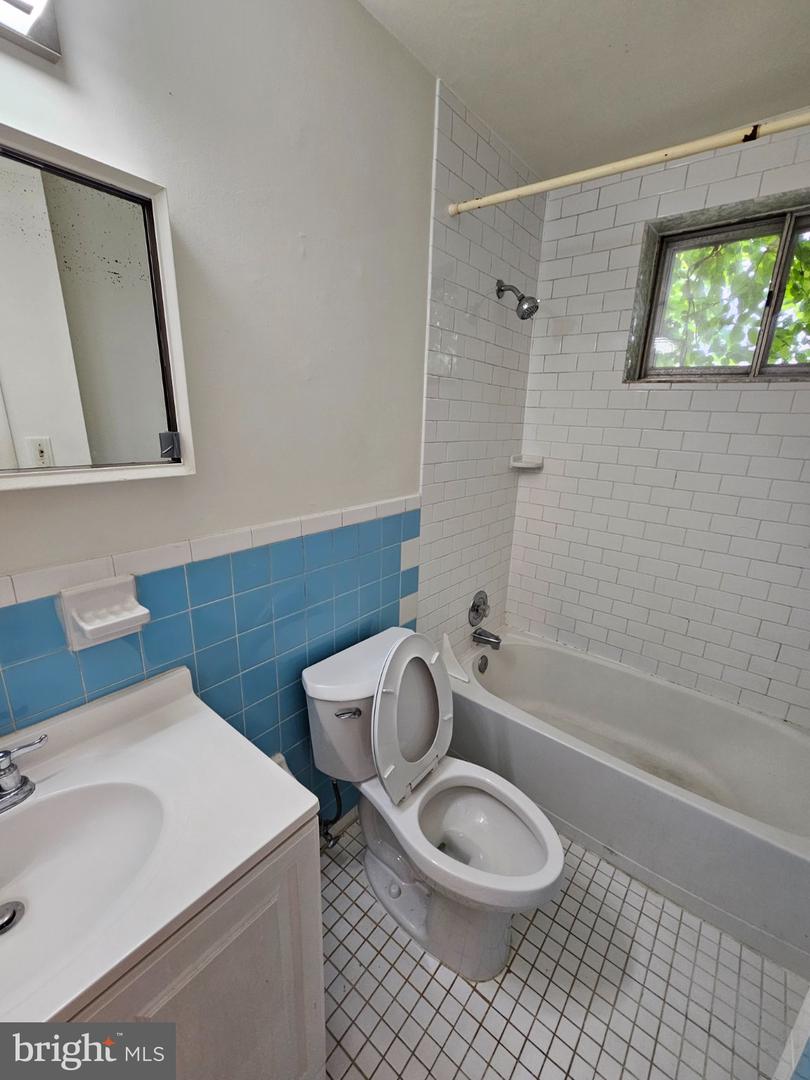 3316 13th St N #2nd Floor Property Photo 12