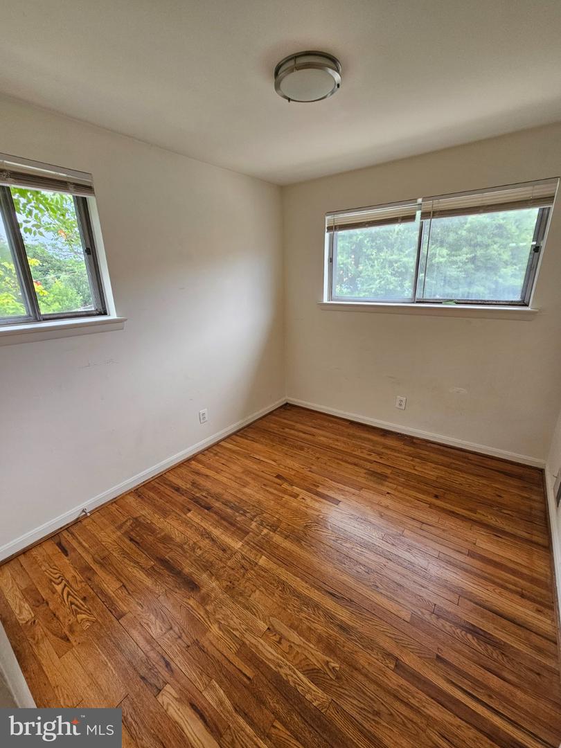 3316 13th St N #2nd Floor Property Photo 13