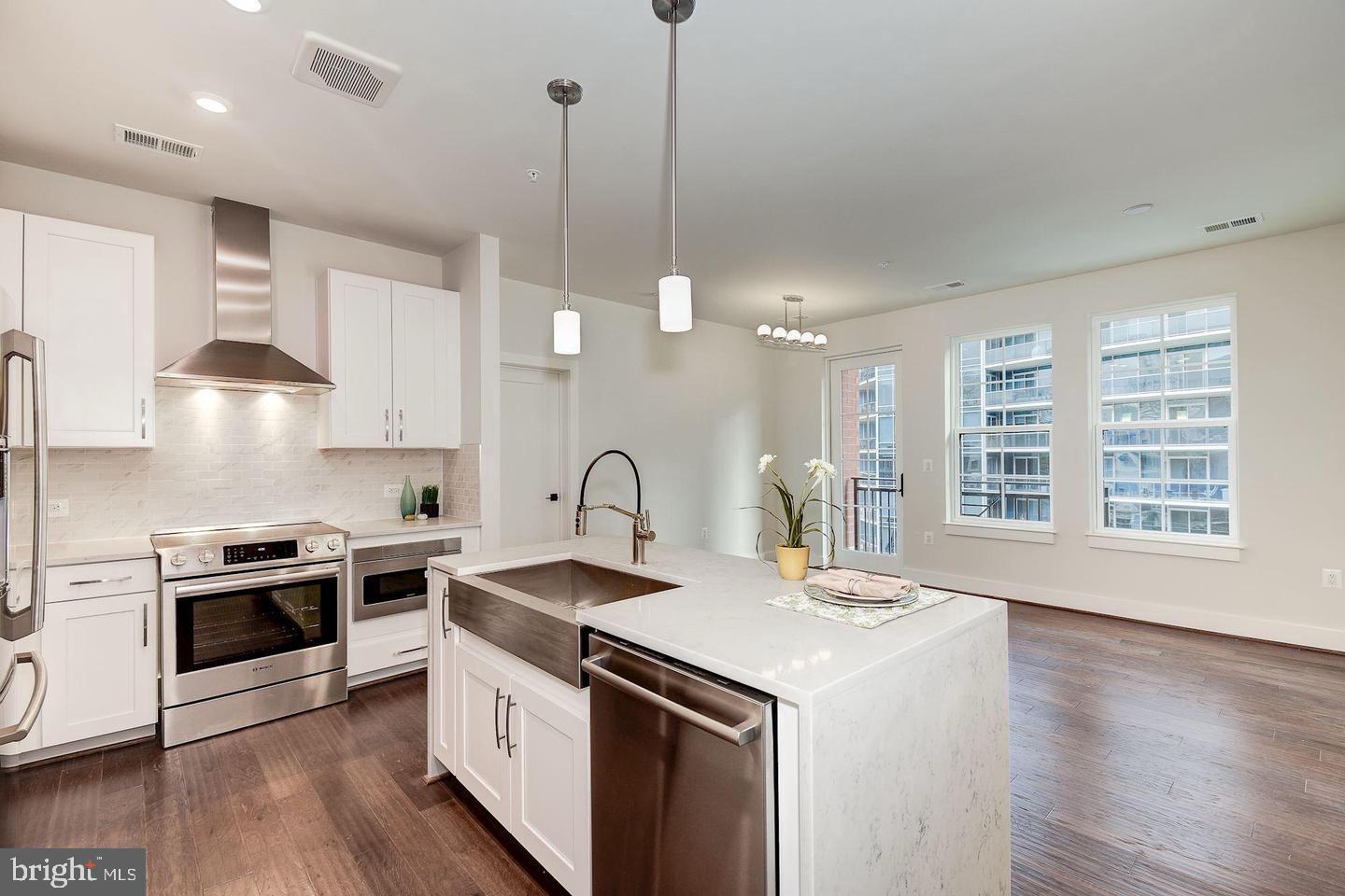 1411 Key Blvd #406 Property Photo 11