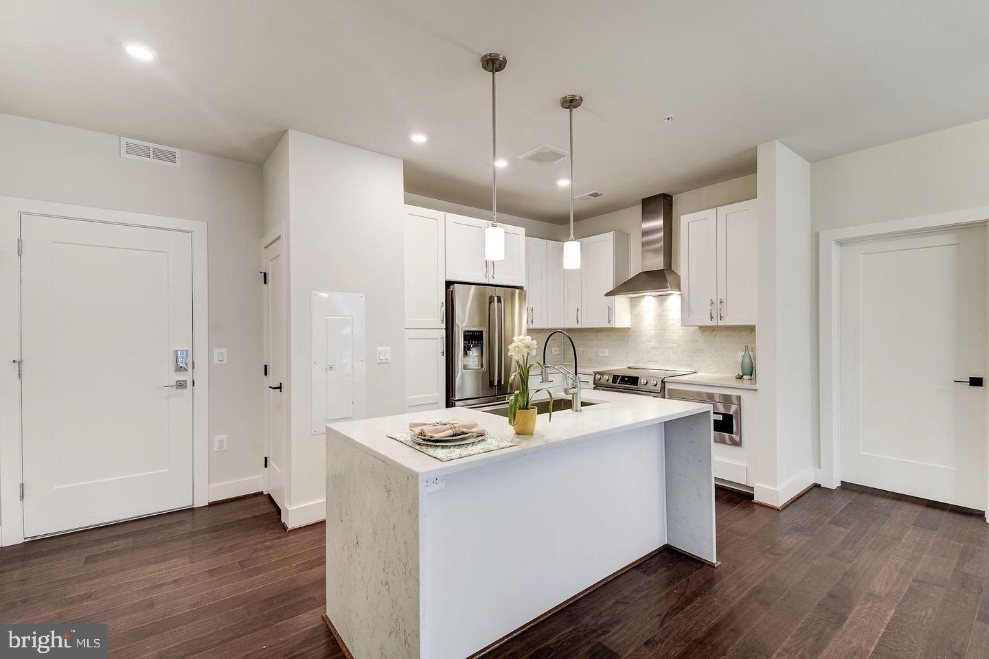 1411 Key Blvd #406 Property Photo 12