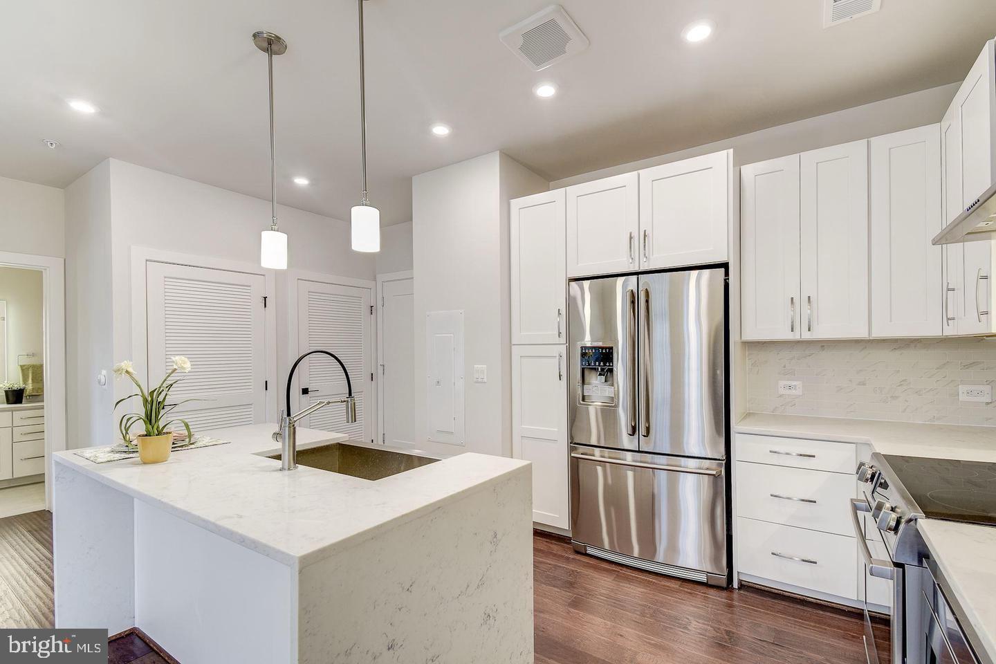 1411 Key Blvd #406 Property Photo 13