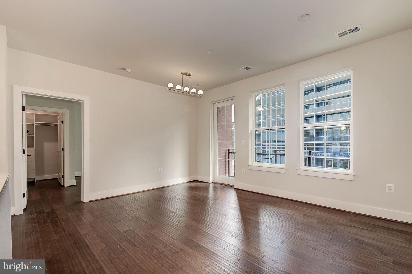1411 Key Blvd #406 Property Photo 17