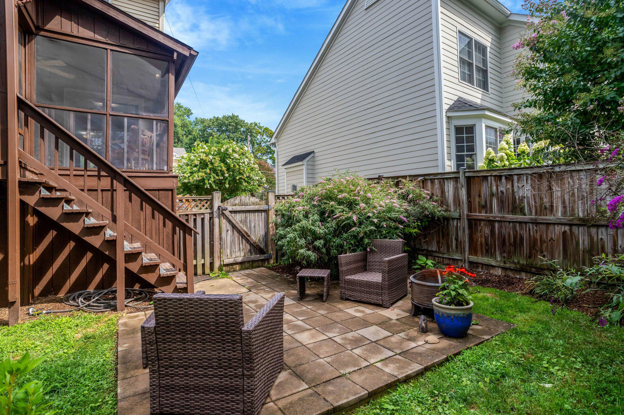 5854 26th St N Property Photo 52