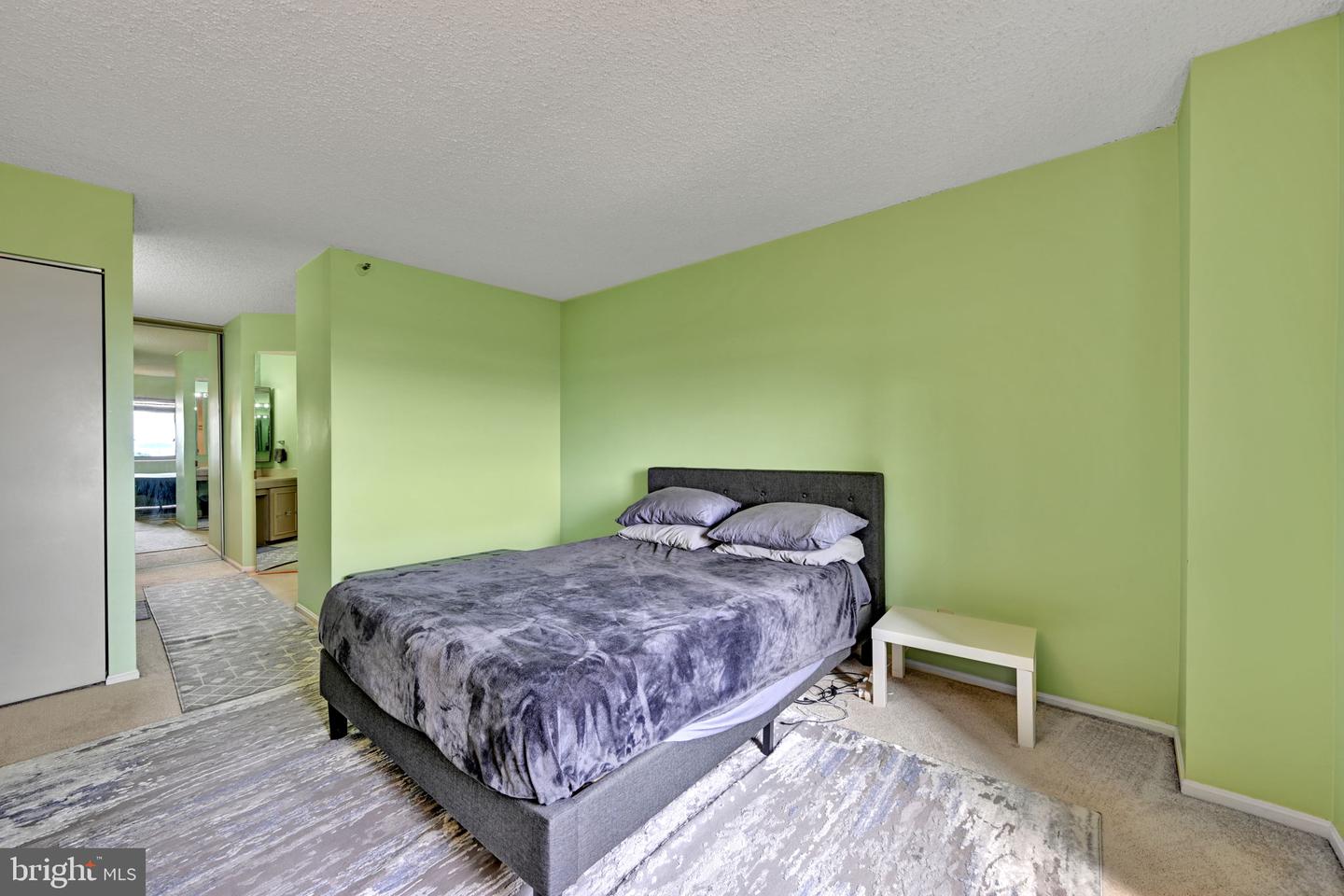 1600 N Oak St #808 Property Photo 13