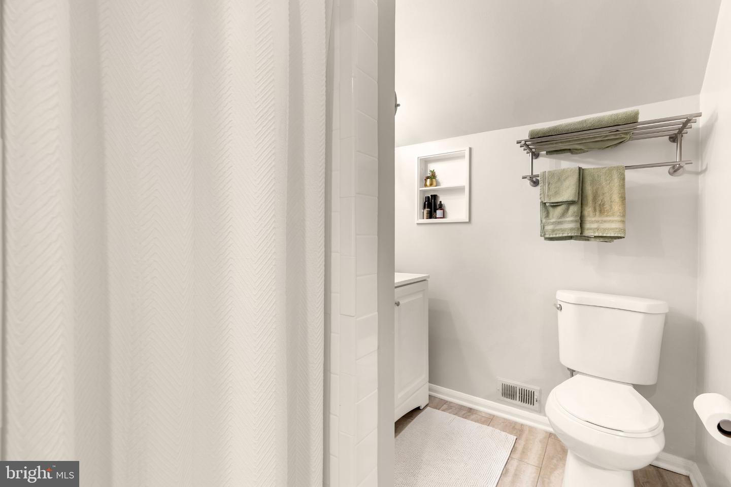 3251 S Stafford St #a2 Property Photo 17