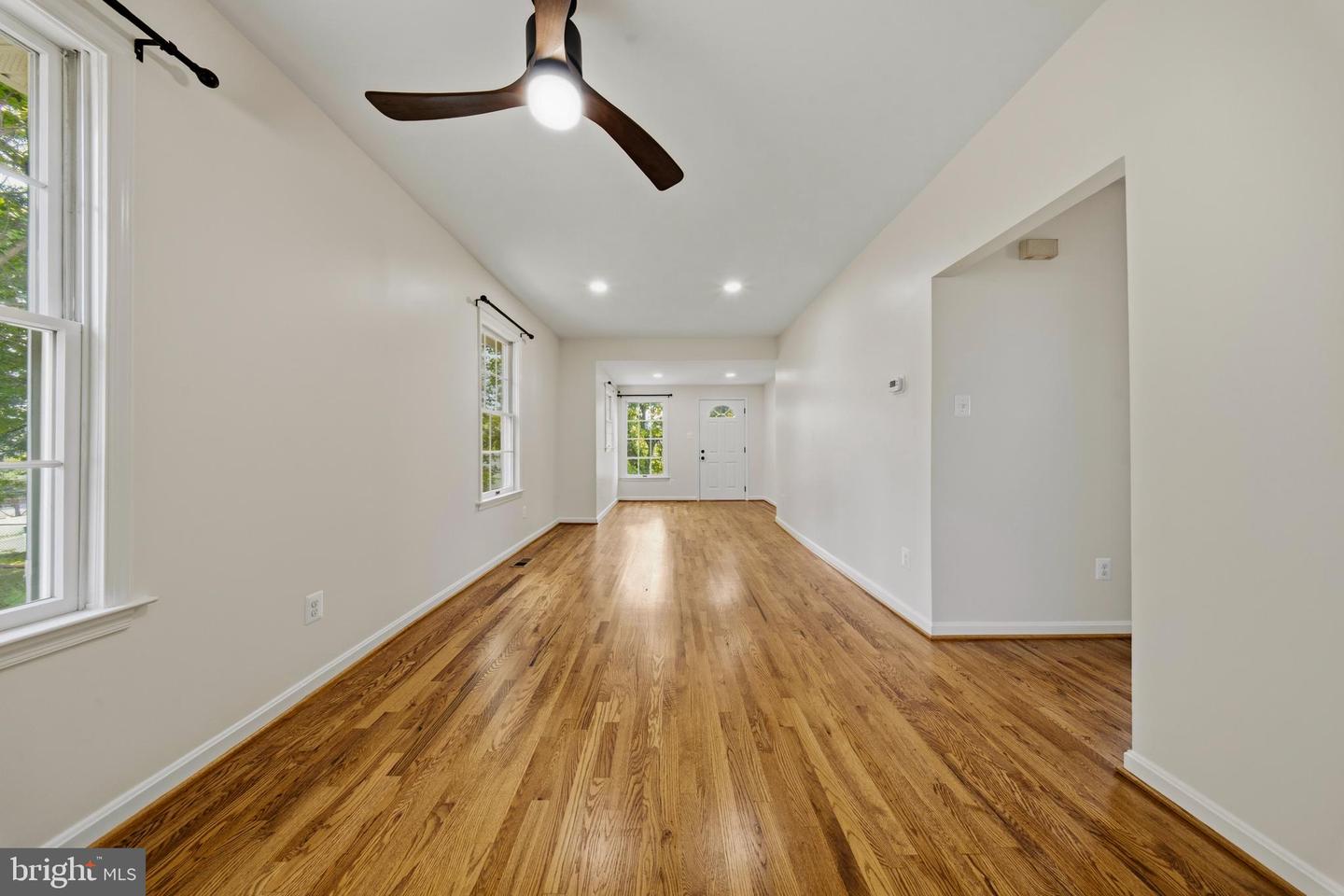 1801 S Glebe Rd Property Photo 8