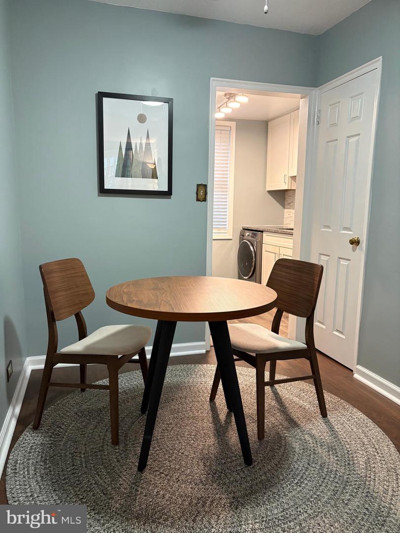 206 N George Mason Dr #1 Property Photo 8