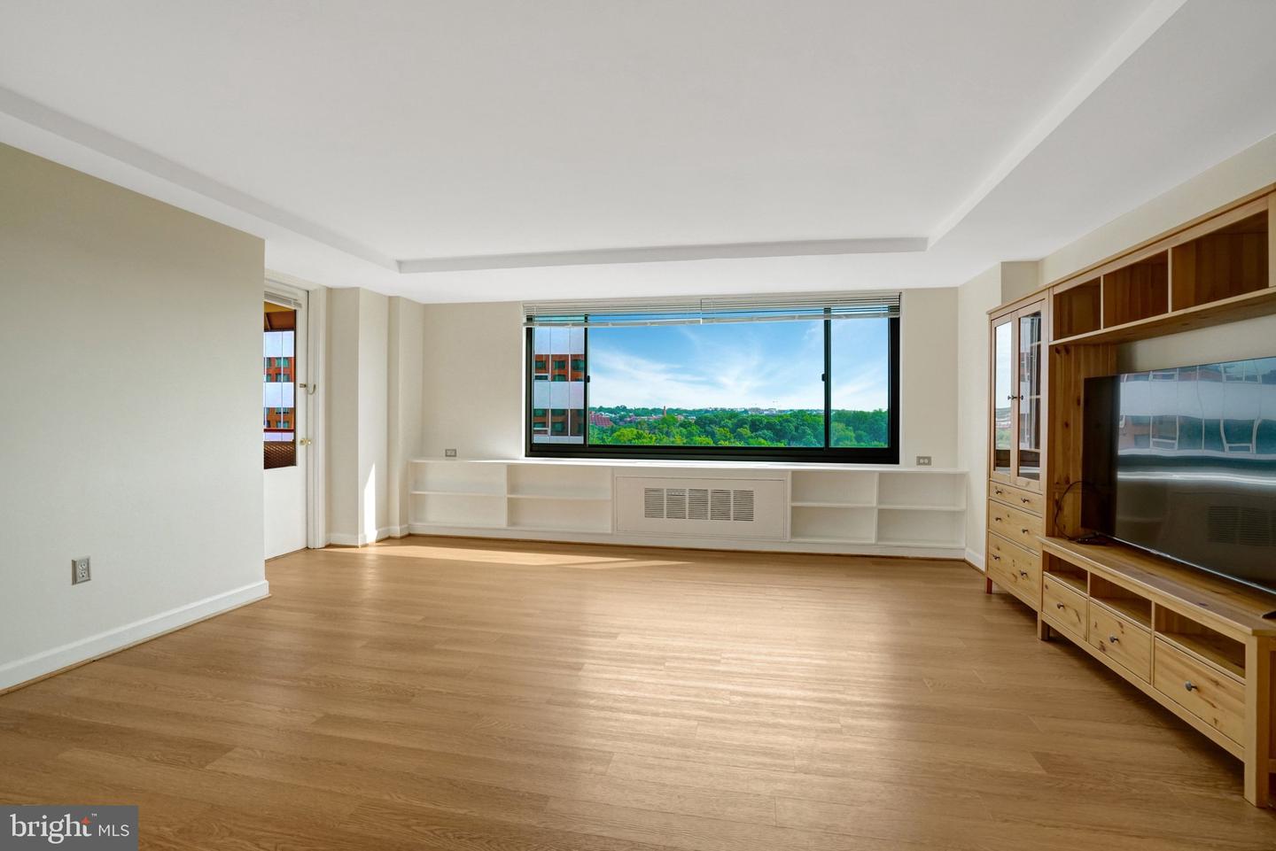 1021 Arlington Blvd #818 Property Photo 15
