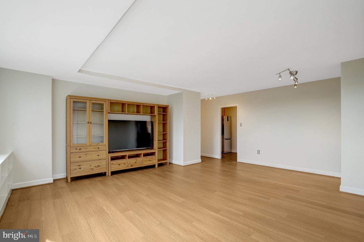 1021 Arlington Blvd #818 Property Photo 18