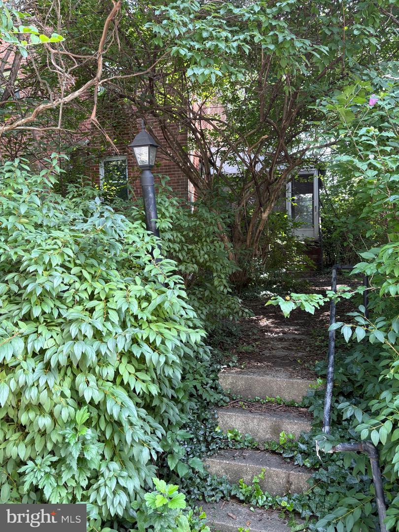 2108 N Illinois St Property Photo 6