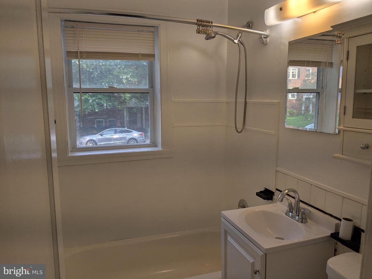 1400 N Kenilworth St #4 Property Photo 16