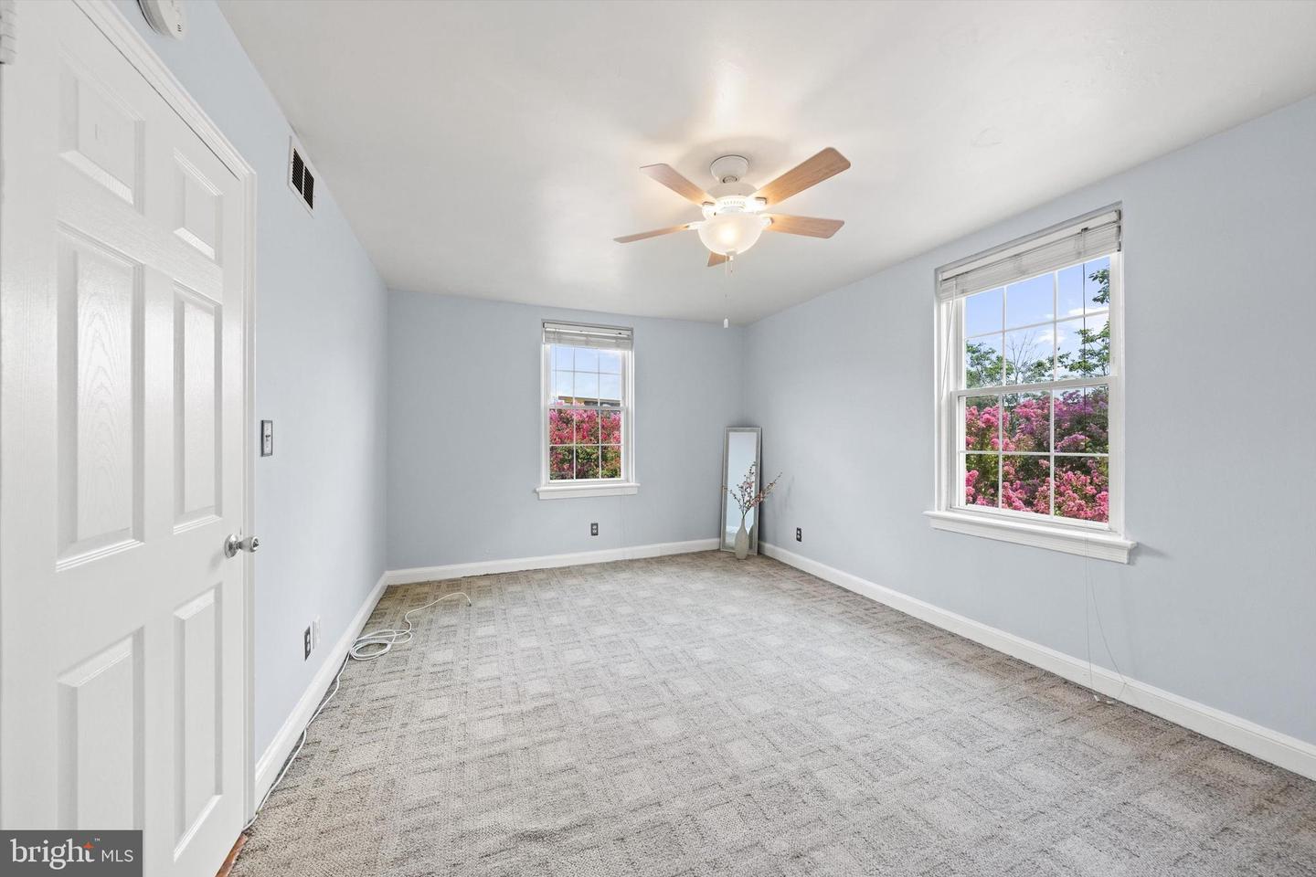 22 S Old Glebe Rd #301-d Property Photo 10
