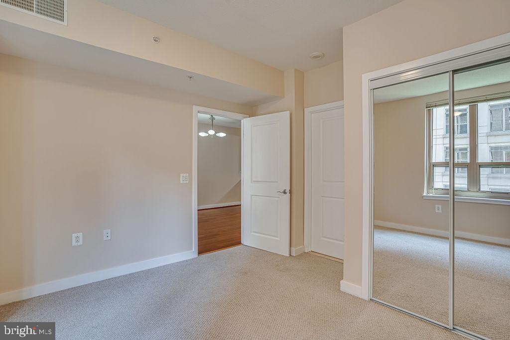 888 N Quincy St #707 Property Photo 11