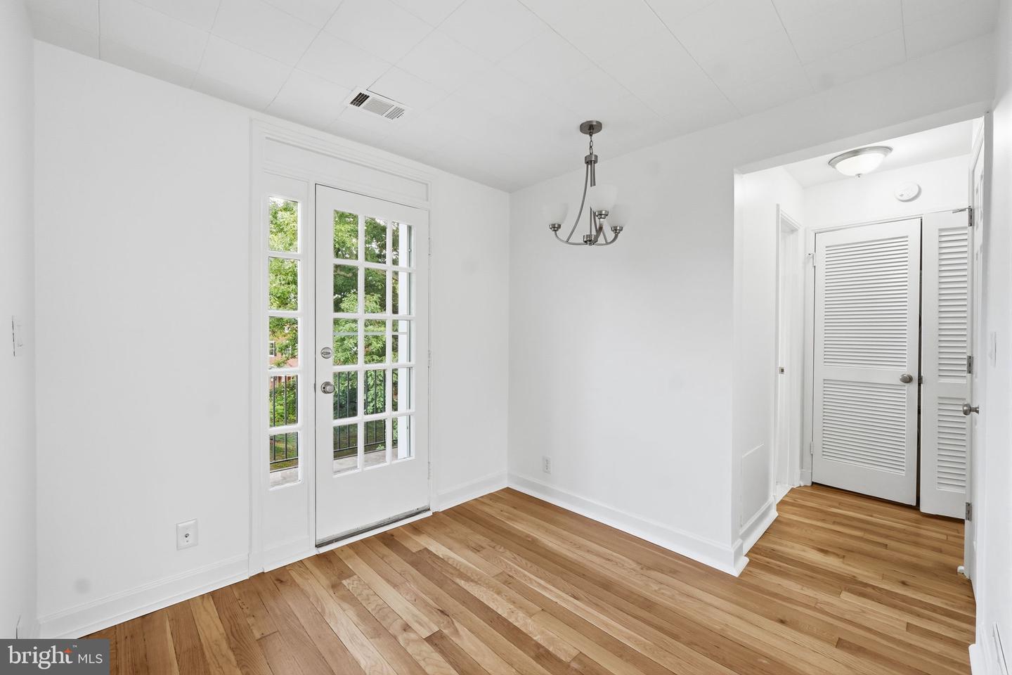 4860 28th St S #c2 Property Photo 11