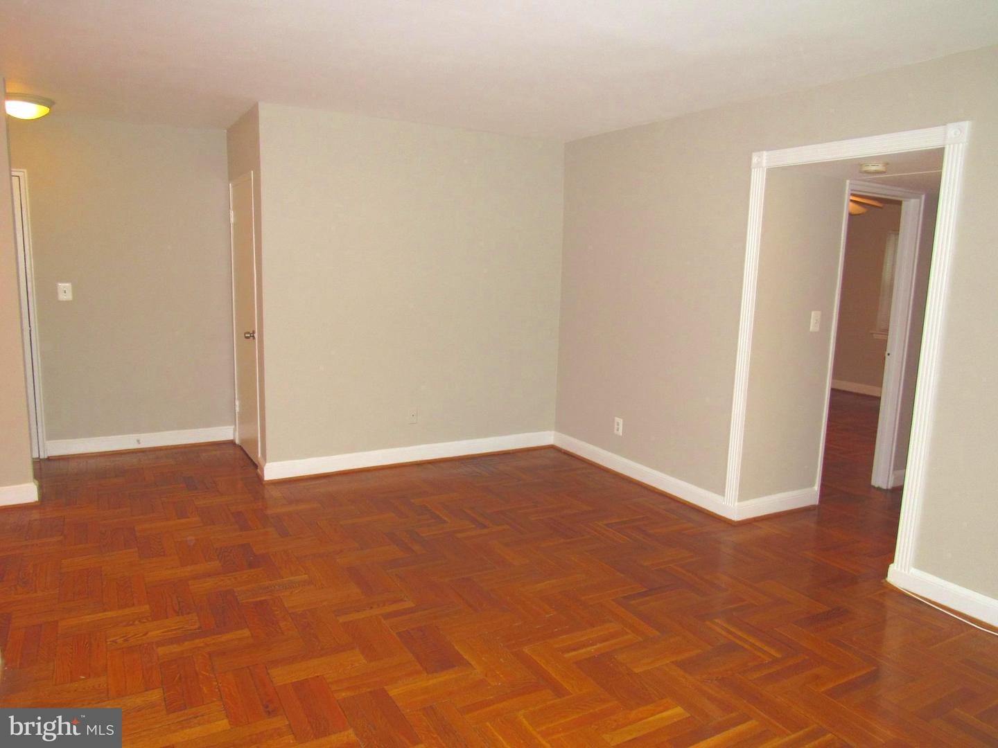 1311 N Ode St #612 Property Photo 9