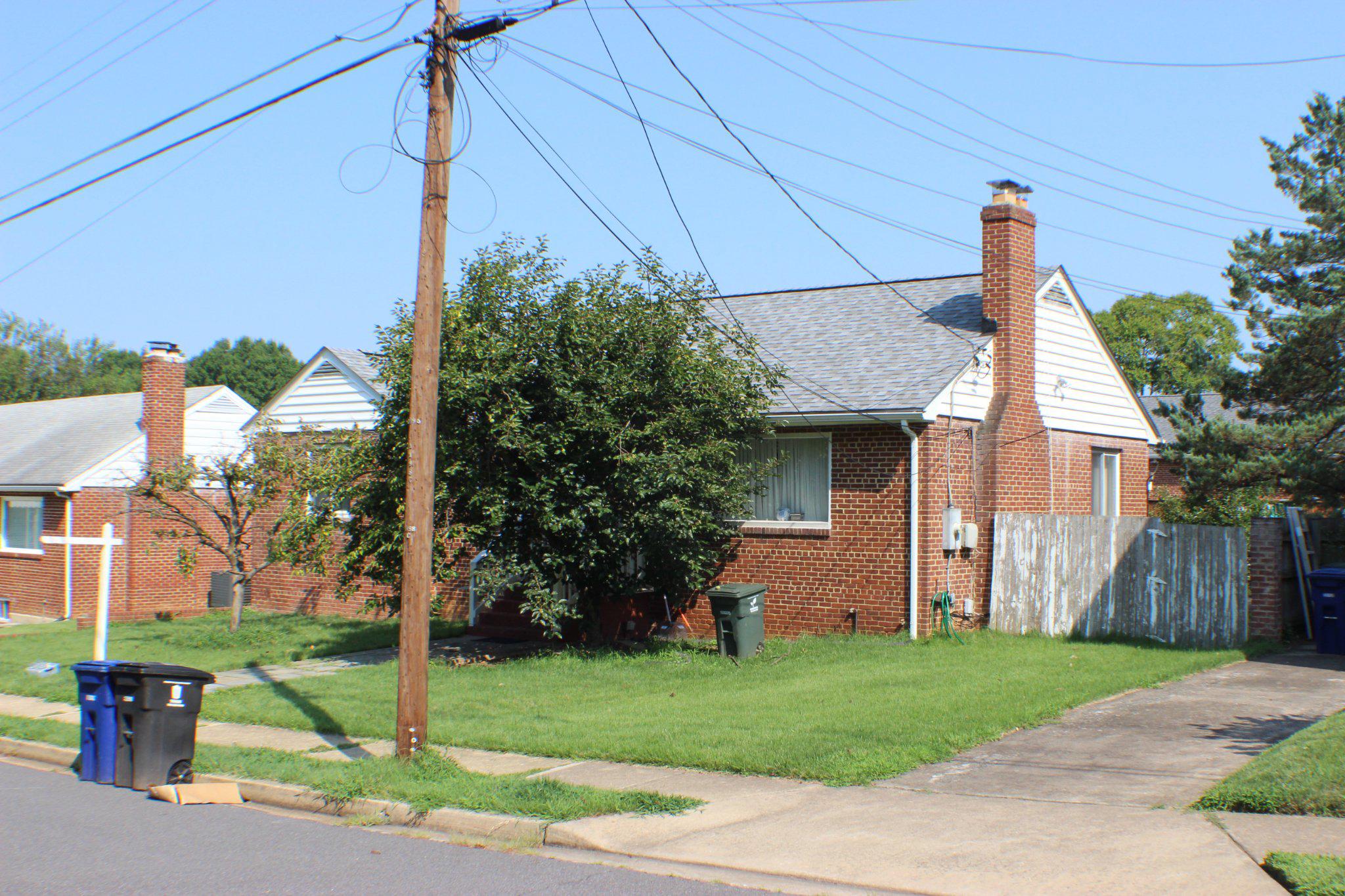 5907 2nd St S Property Photo 4