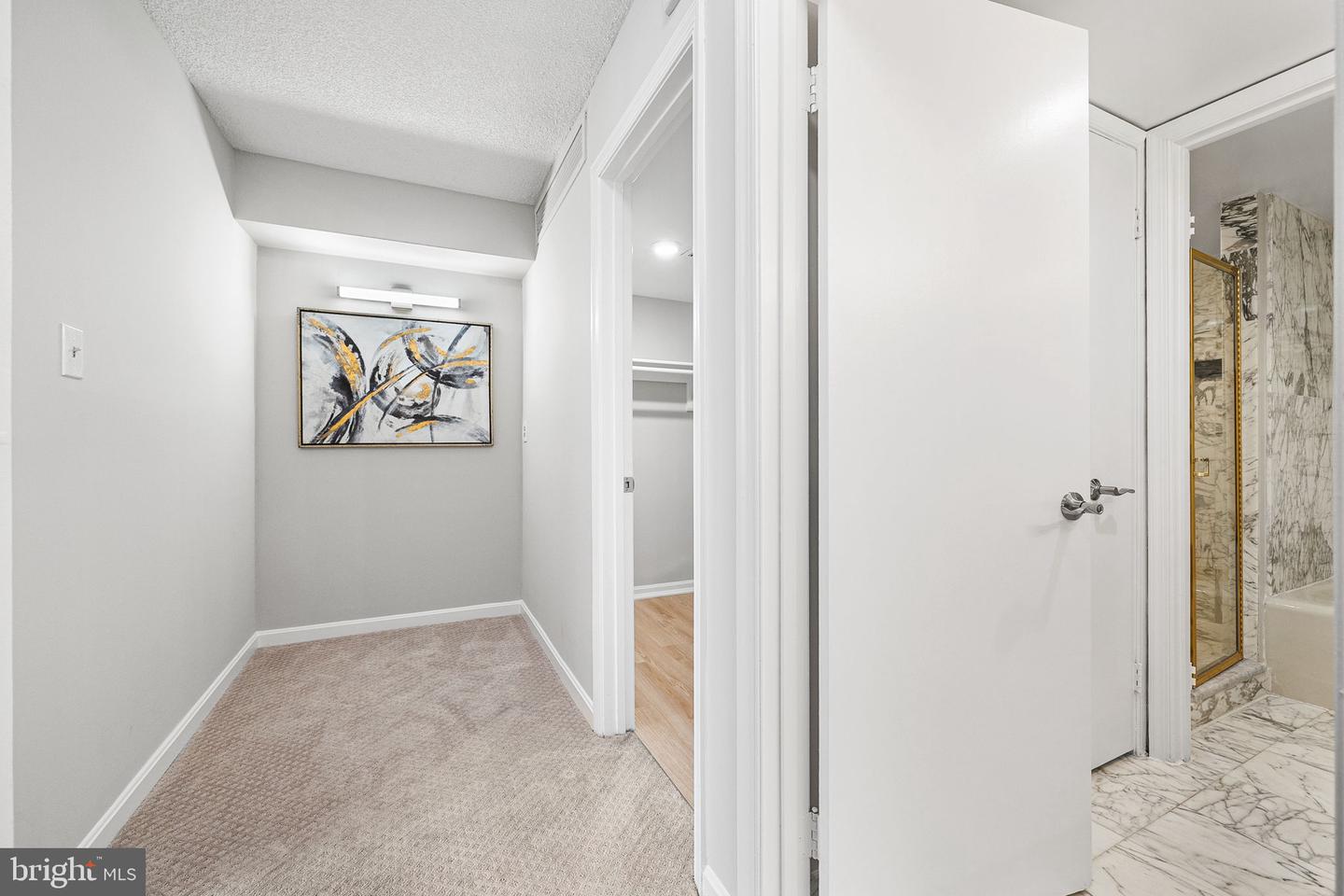 1101 S Arlington Ridge Rd #212 Property Photo 15