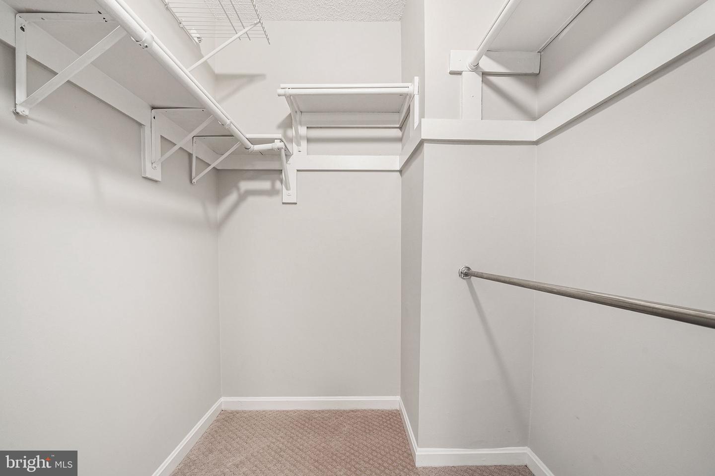 1101 S Arlington Ridge Rd #212 Property Photo 16