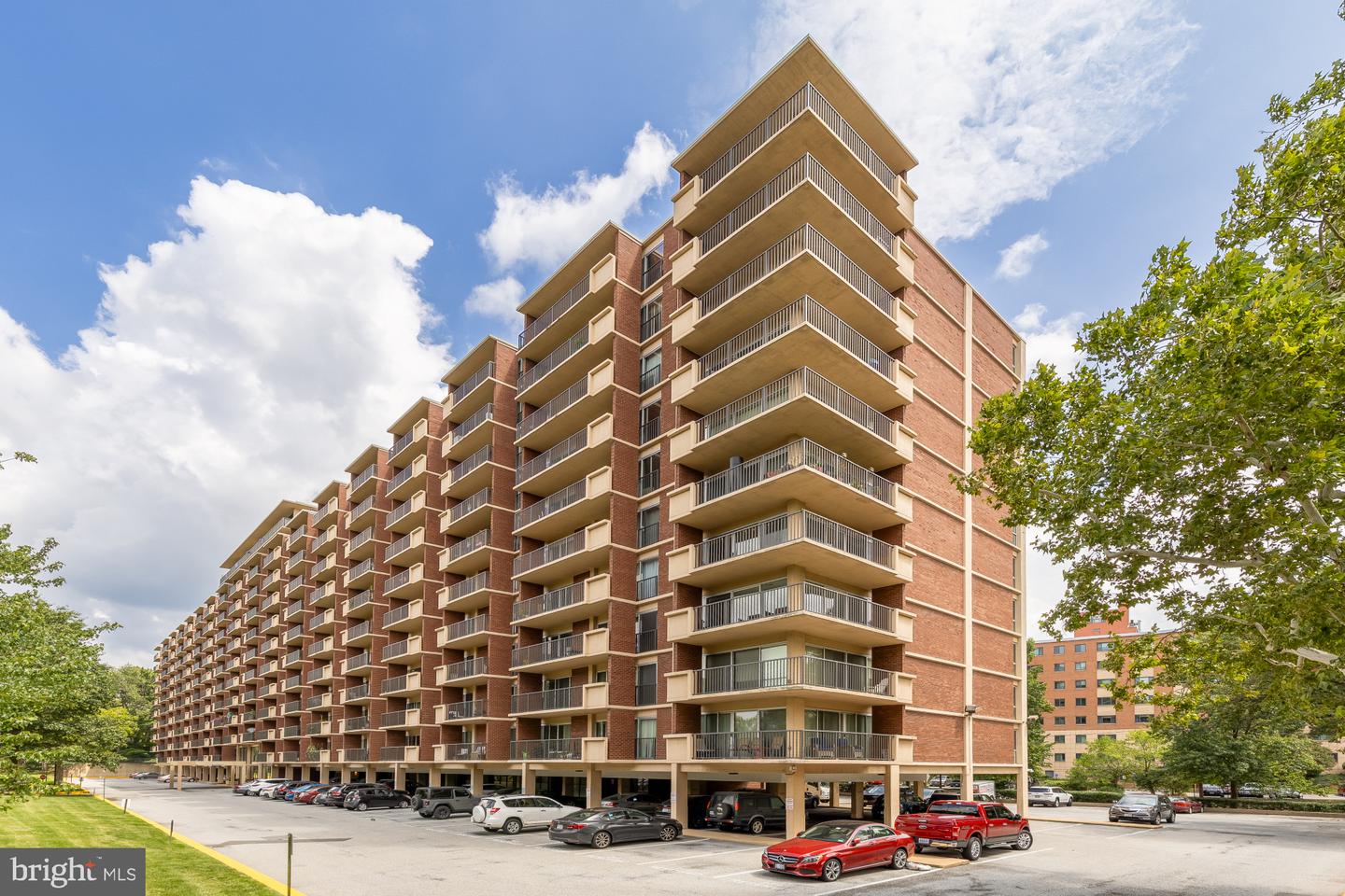 1300 Army Navy Dr #503 Property Photo 19