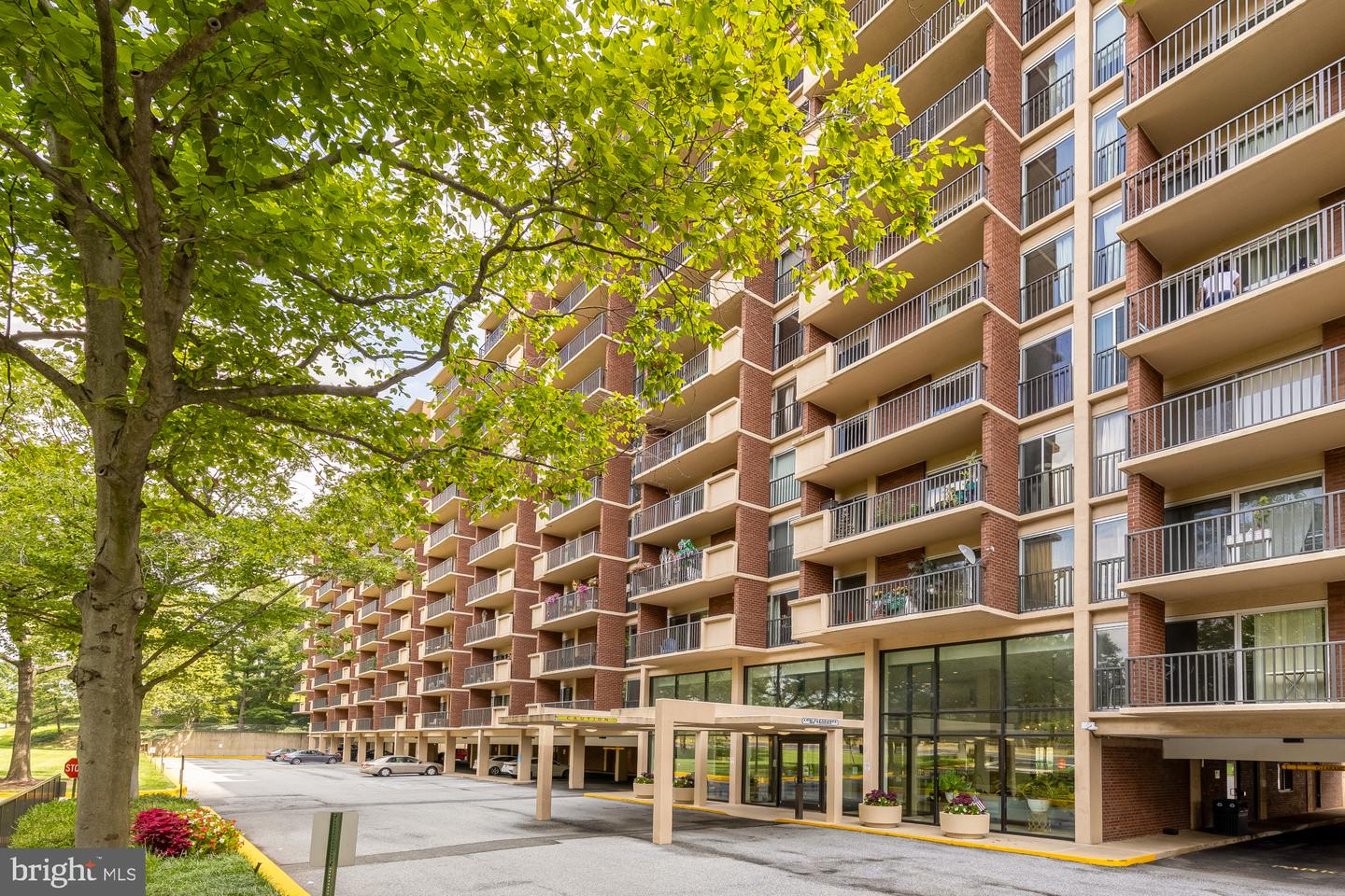 1300 Army Navy Dr #503 Property Photo 20