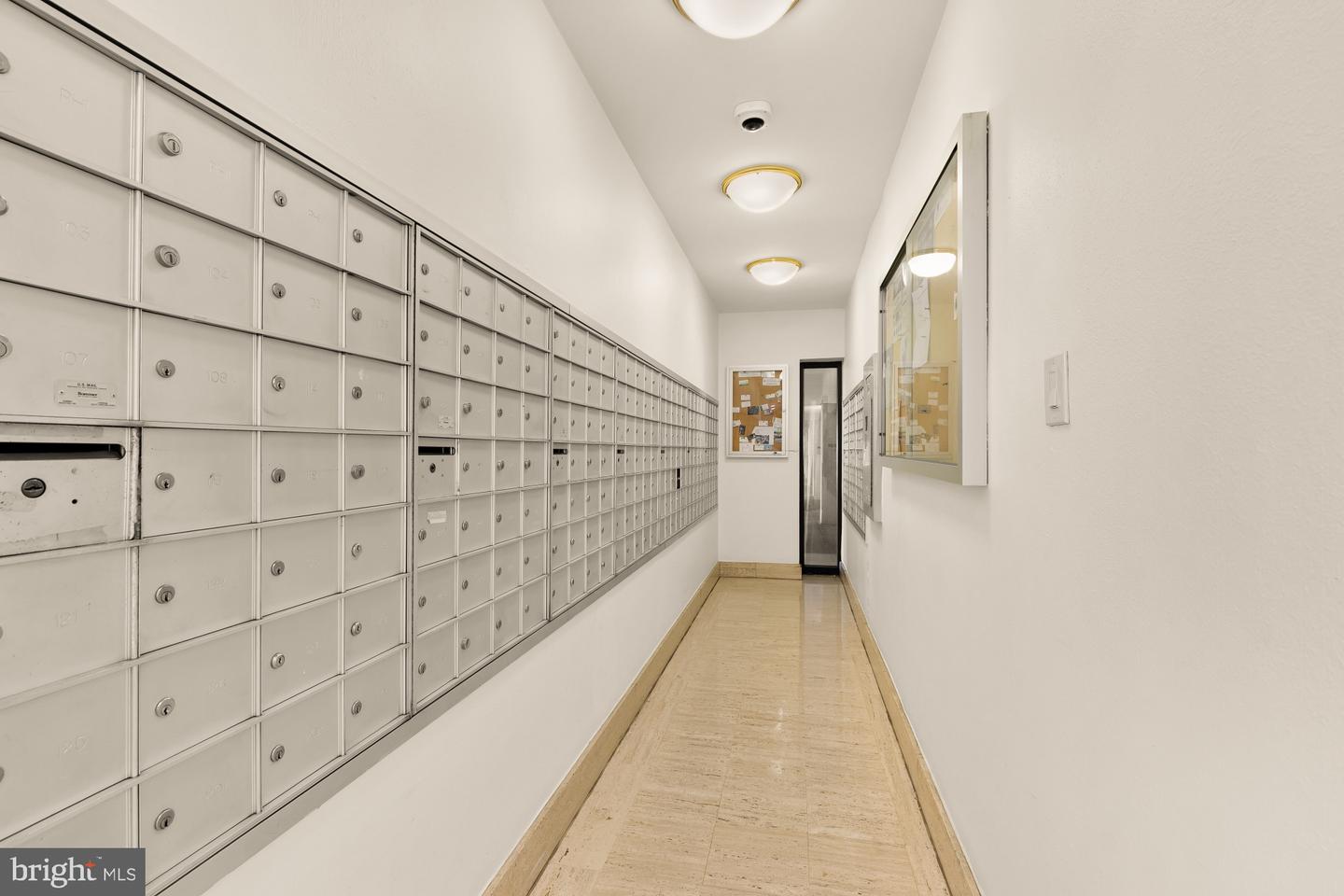 1300 Army Navy Dr #503 Property Photo 27