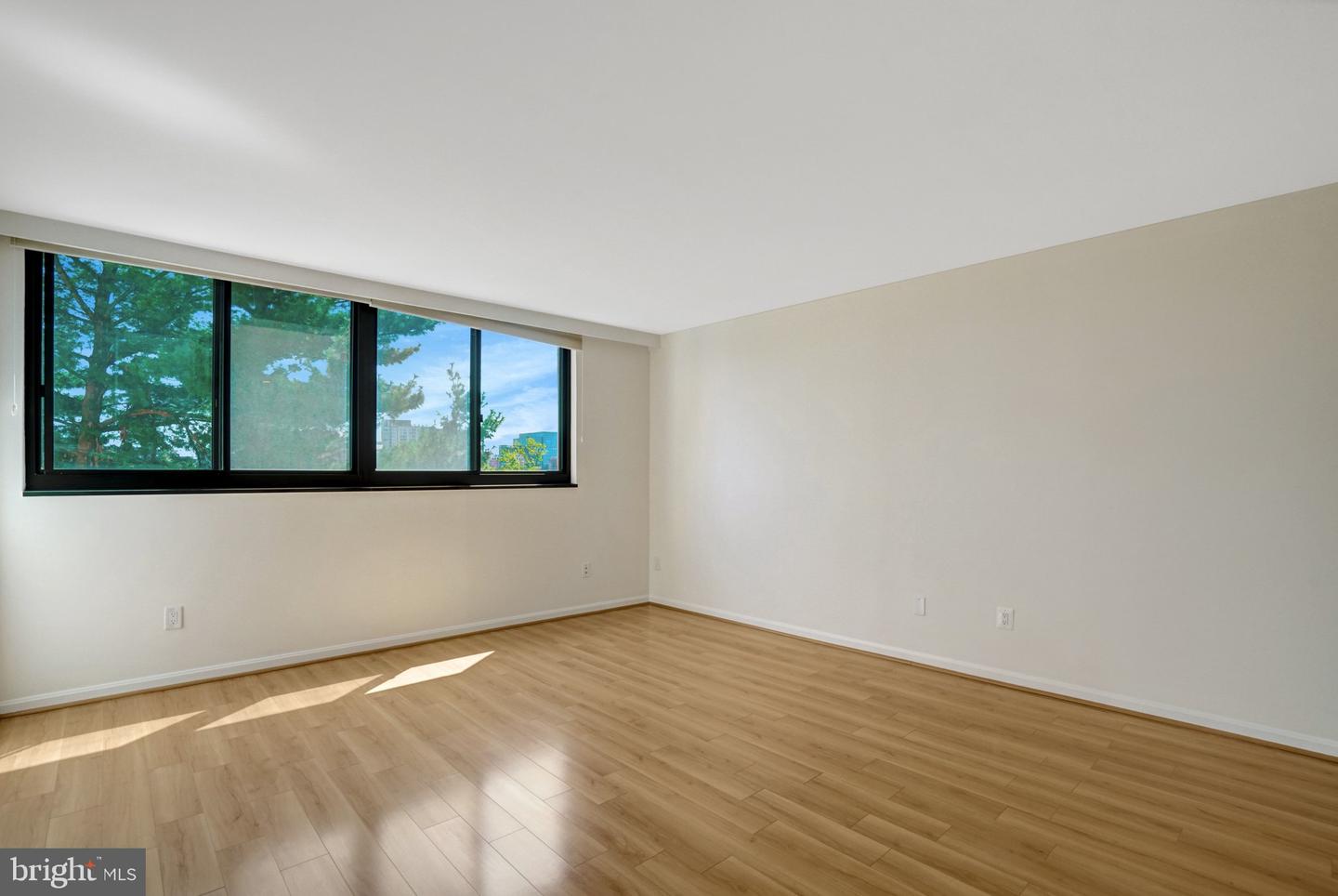 1101 S Arlington Ridge Rd #304 Property Photo 34
