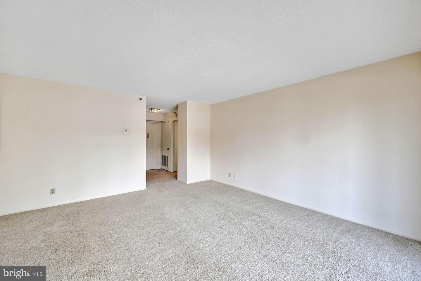 1600 N Oak St #1429 Property Photo 10