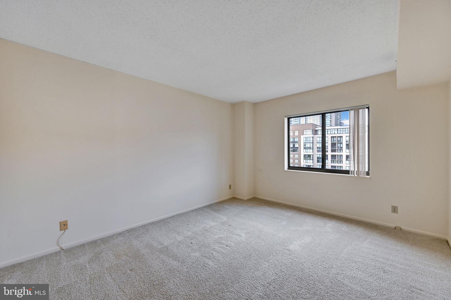 1600 N Oak St #1429 Property Photo 12