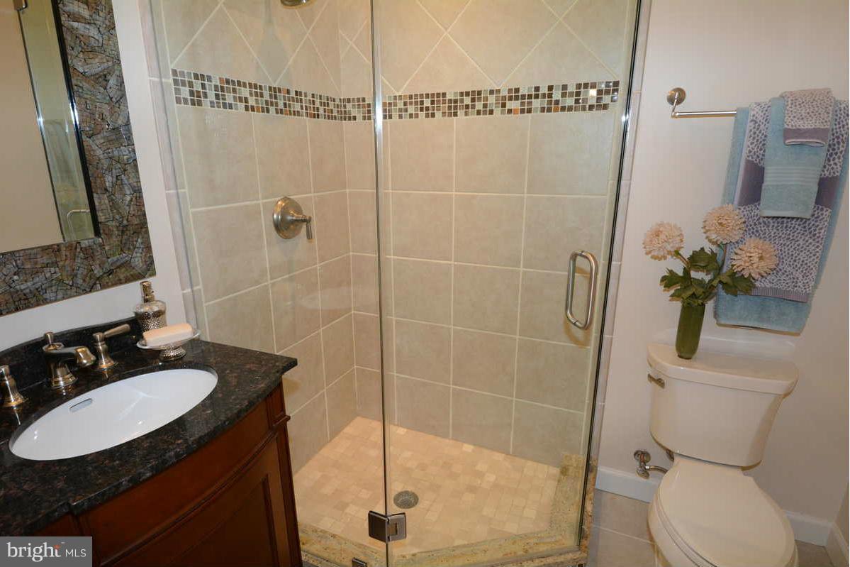 5010 Williamsburg Blvd Property Photo 13