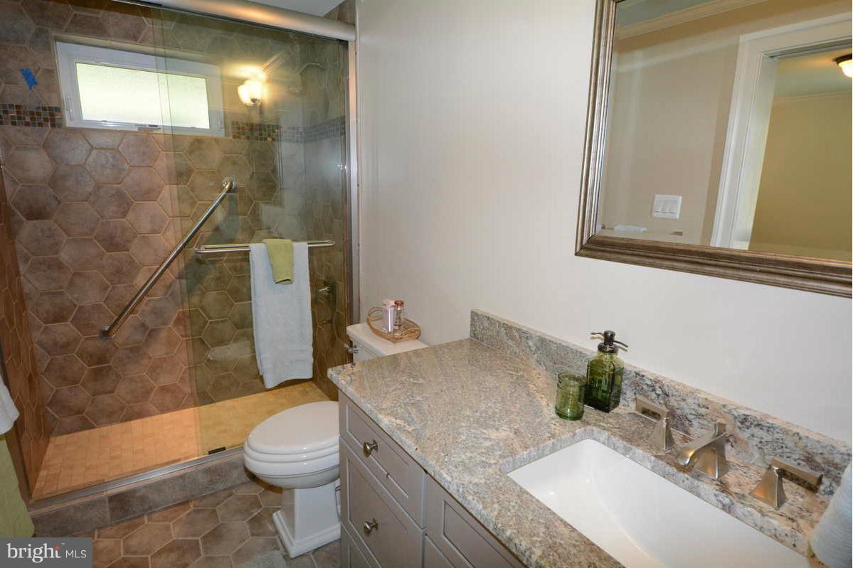 5010 Williamsburg Blvd Property Photo 15