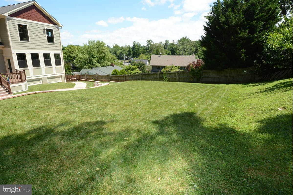 5010 Williamsburg Blvd Property Photo 23