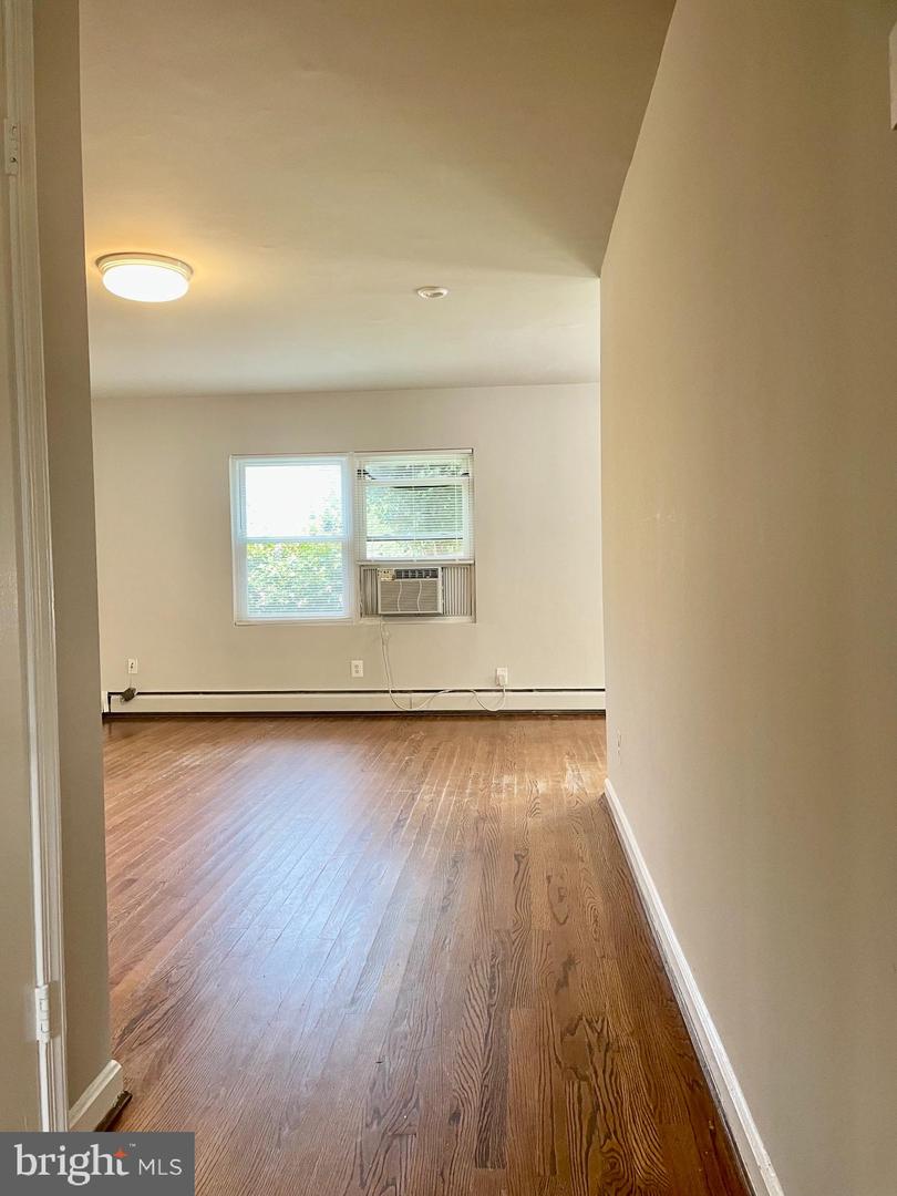 312 Wayne St S #1 Property Photo 10