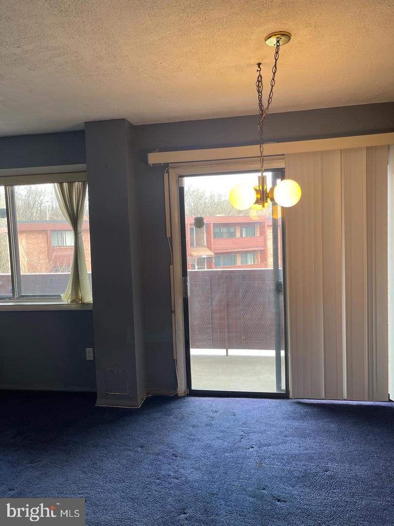 1521 S George Mason Dr #20 Property Photo 1