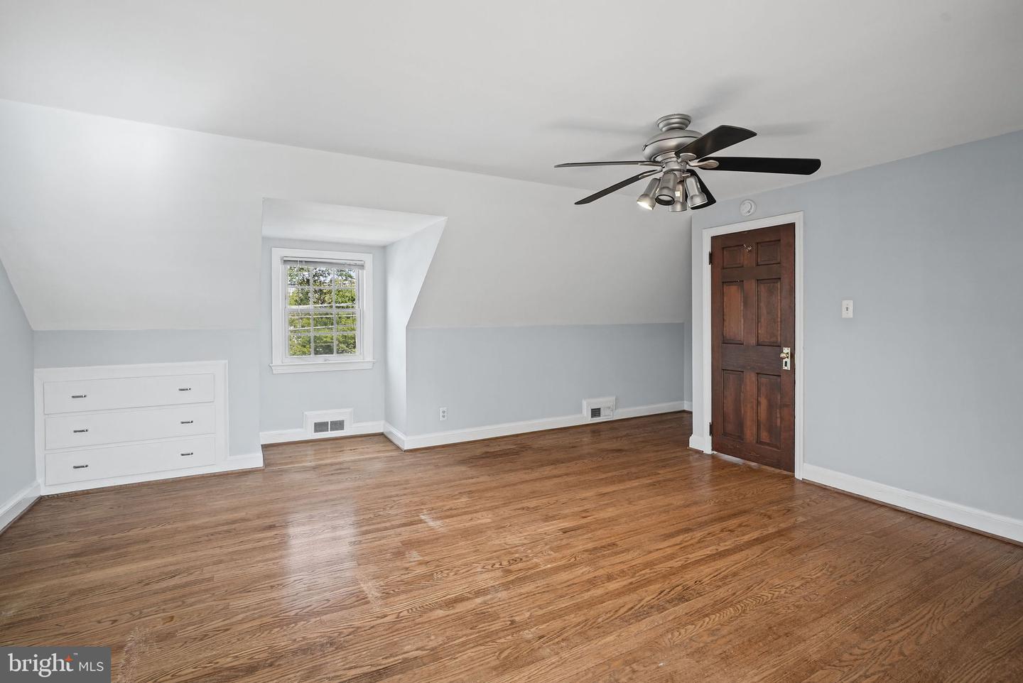 626 N George Mason Dr Property Photo 19