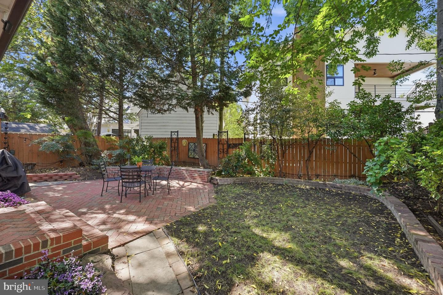 1504 N Highland St Property Photo 48