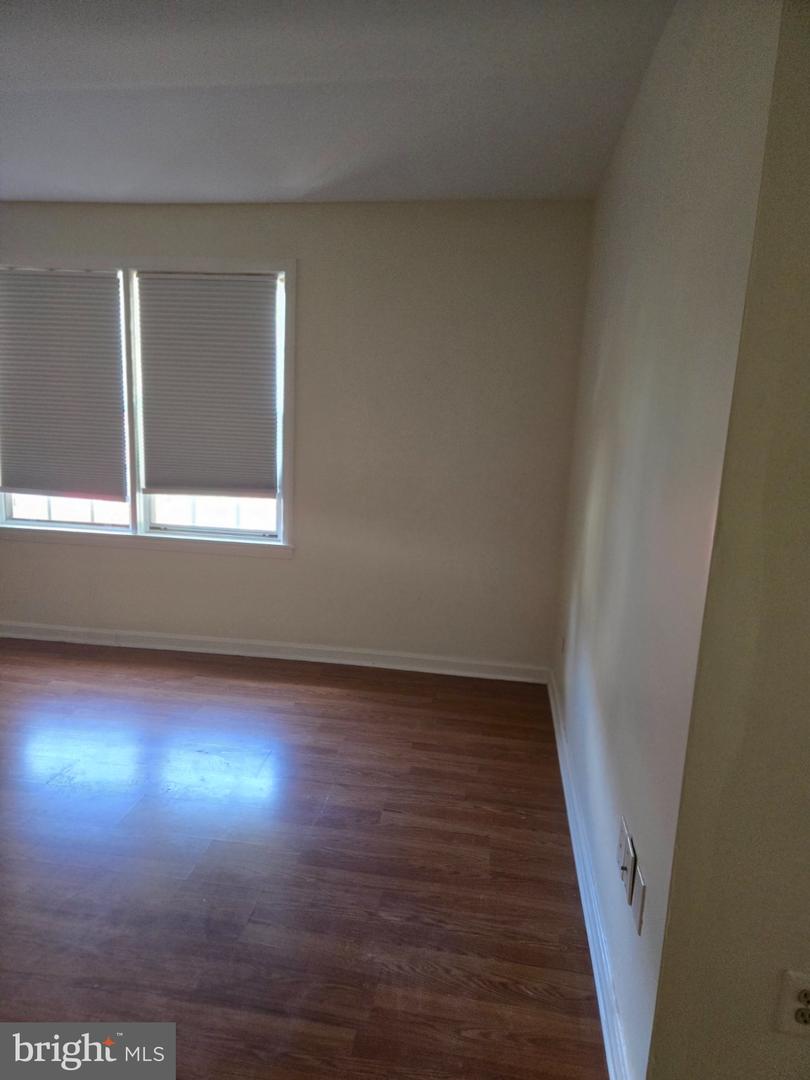 808 S Arlington Mill Dr #303 Property Photo 7