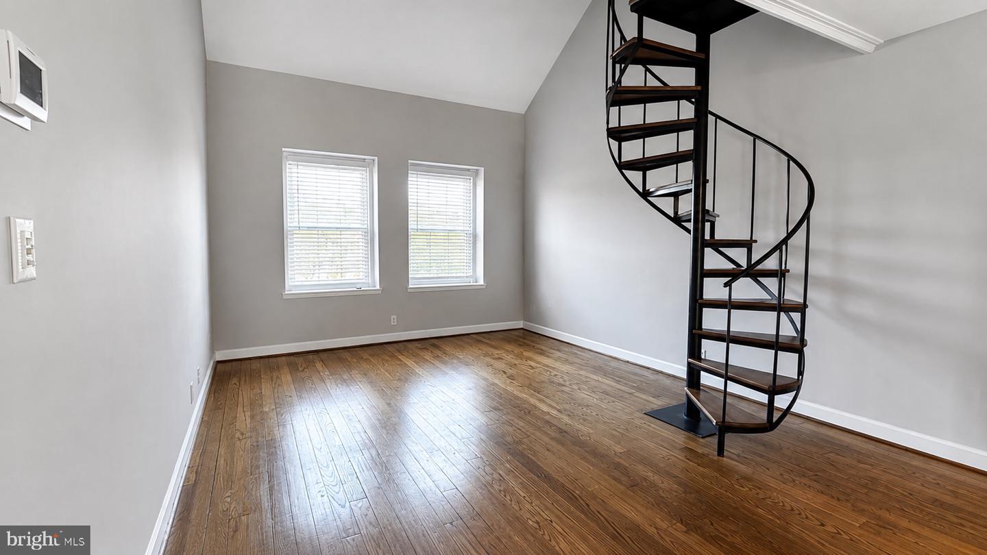 4814 30th St S #c2 Property Photo 7