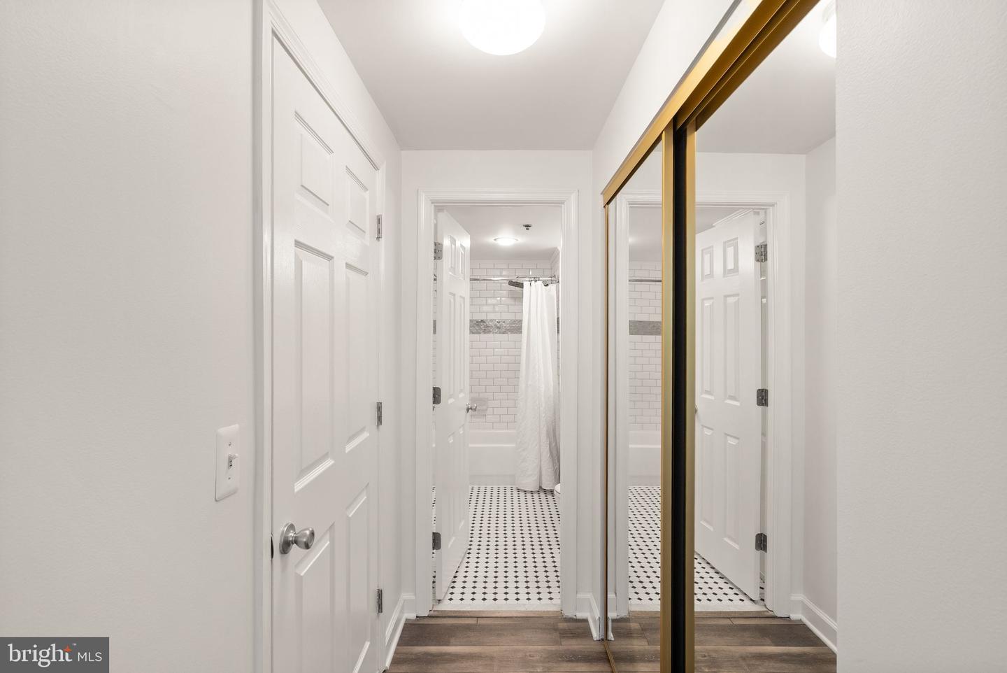 1045 N Utah St #2-106 Property Photo 16