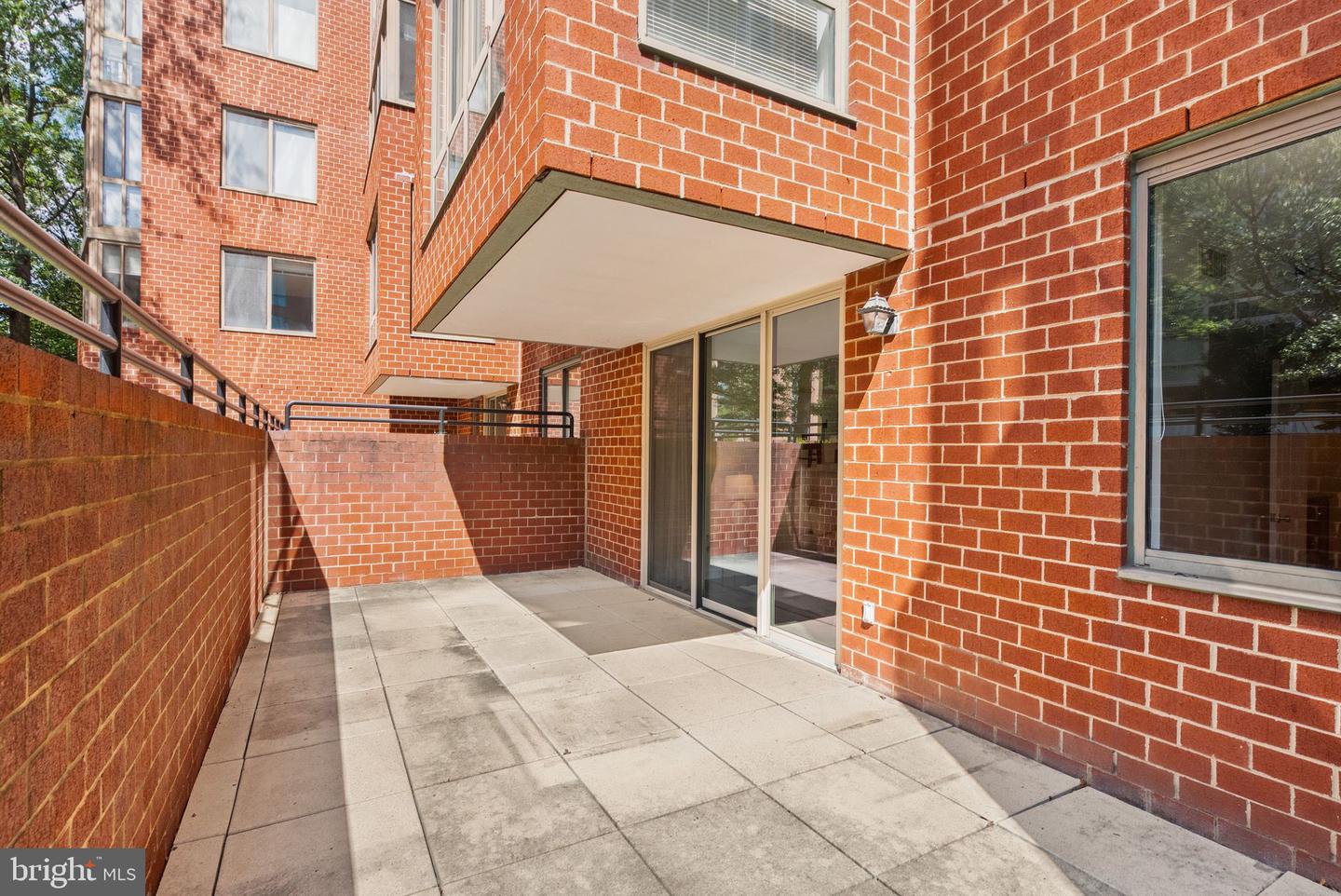 1045 N Utah St #2-106 Property Photo 18