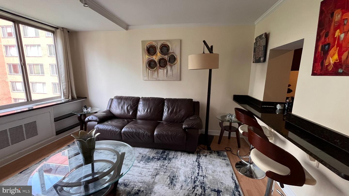 1121 Arlington Blvd #540 Property Photo 8