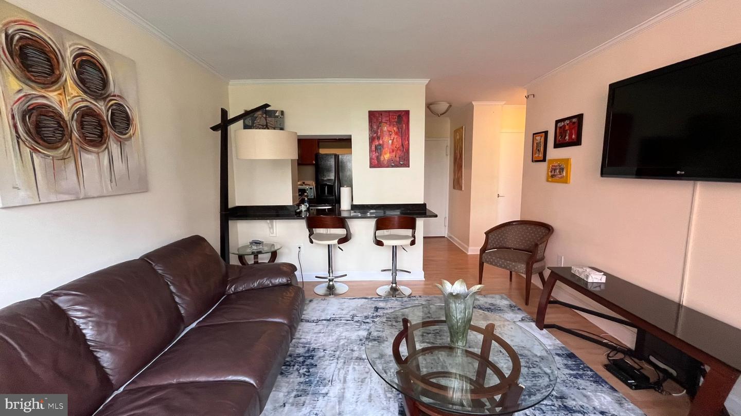 1121 Arlington Blvd #540 Property Photo 10
