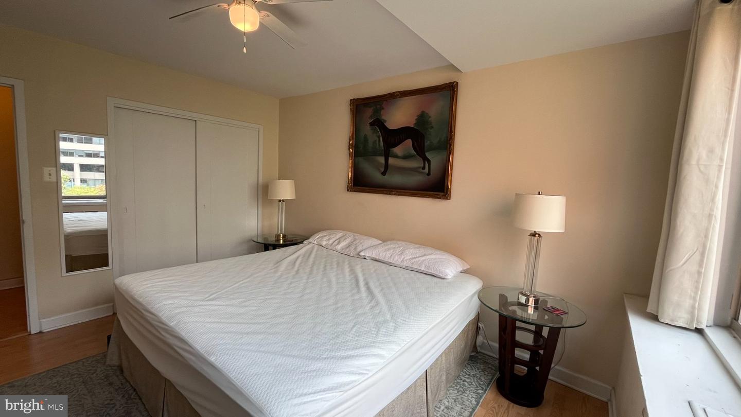 1121 Arlington Blvd #540 Property Photo 17