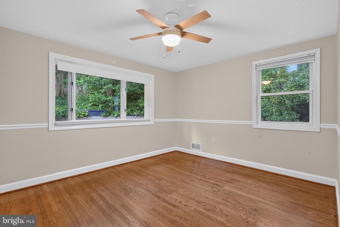 3080 N Oakland St Property Photo 34