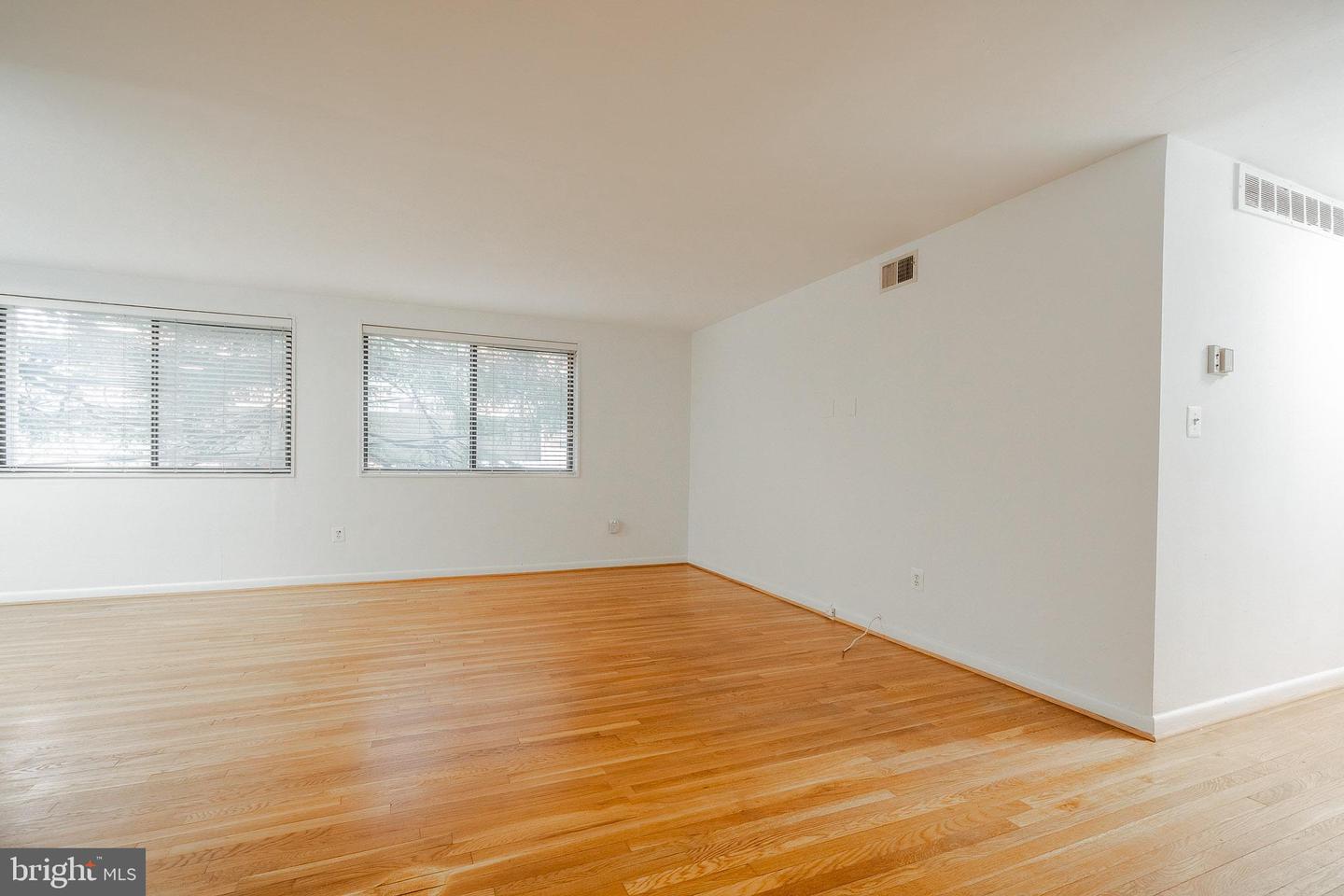 2016 N Adams St #204 Property Photo 7
