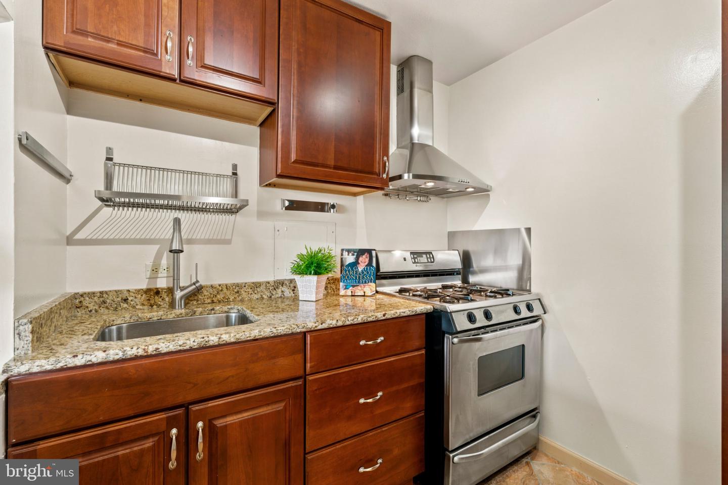 4501 ARLINGTON BLVD #611 Property Photo 1