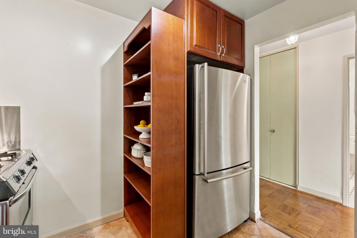 4501 Arlington Blvd #611 Property Photo 9