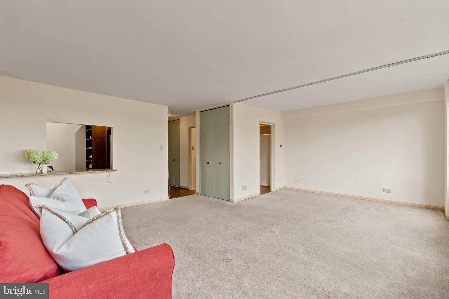 4501 Arlington Blvd #611 Property Photo 13
