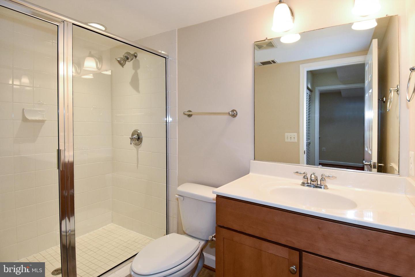 4061 S Four Mile Run Dr #304 Property Photo 18