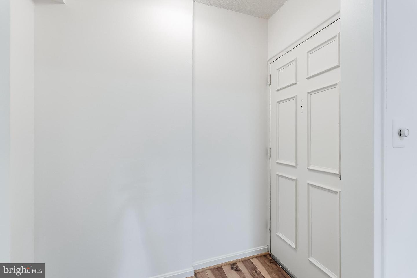 4376 N Pershing Dr #1 Property Photo 6