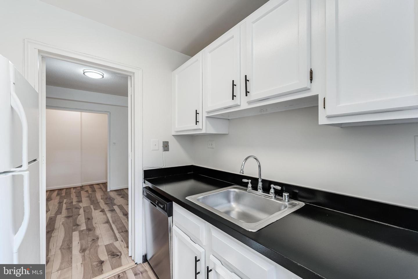 4376 N Pershing Dr #1 Property Photo 13